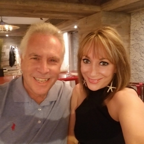 Meet Your Posher, Lisa - Picture 1 of 1